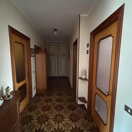 Elegant Retro Flat 3 Bedrooms Near Oasis Zegna Trivero